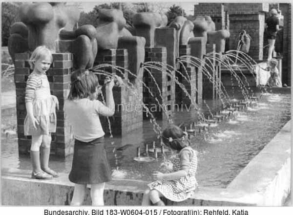 M&auml;rkischer Brunnen, Bundesarchiv 